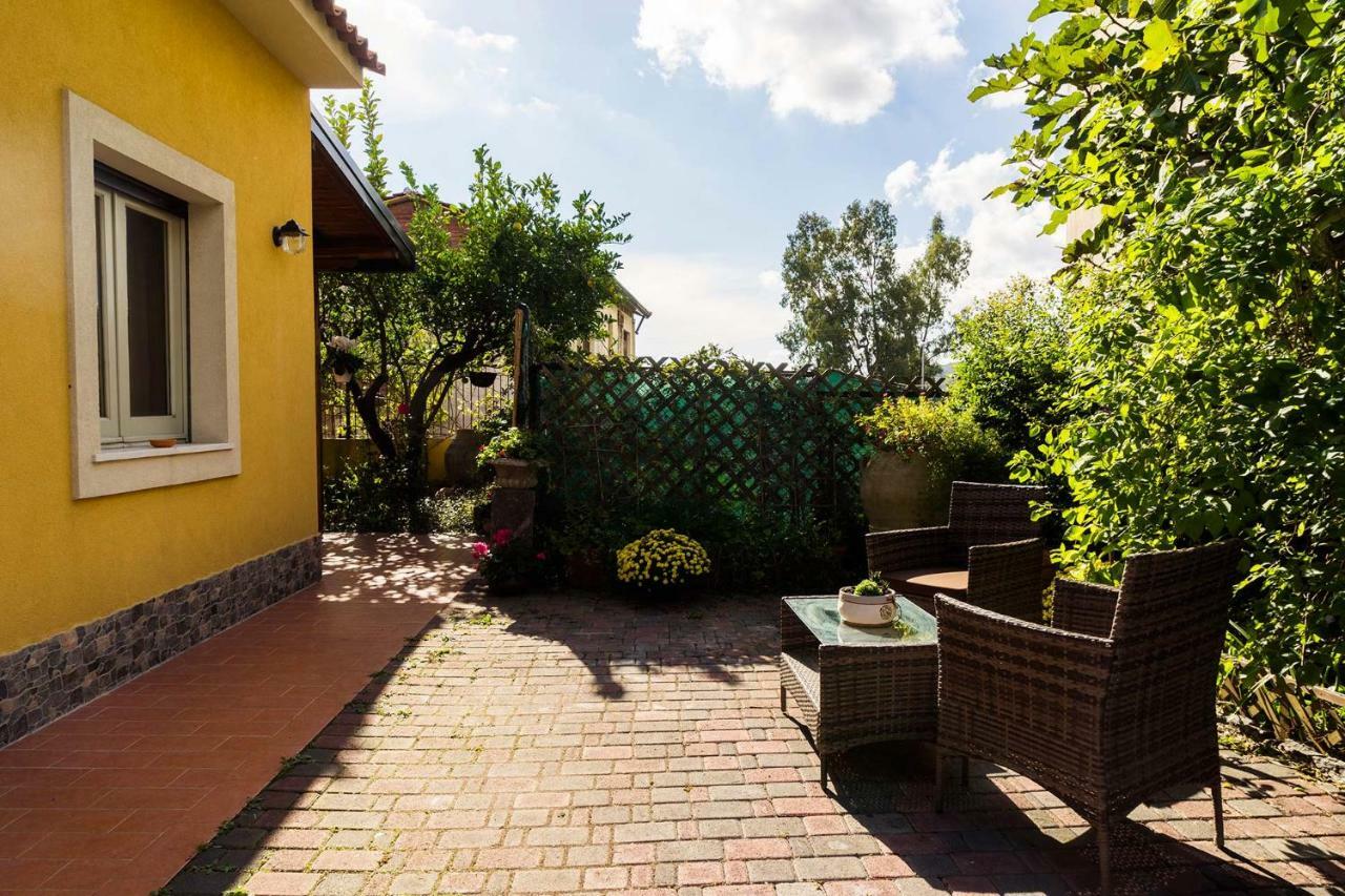 Holiday Home Luppinedda Nunziata Eksteriør billede